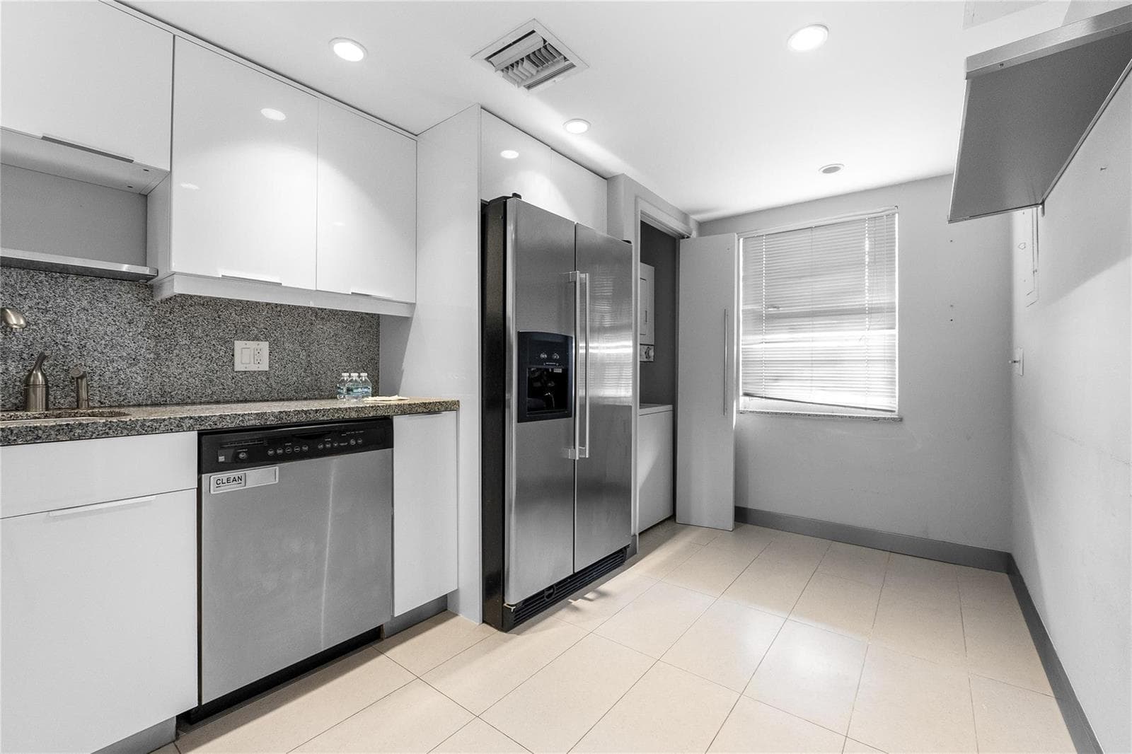 535 Oaks Drive # 508, Pompano Beach, FL 33069 photo 4