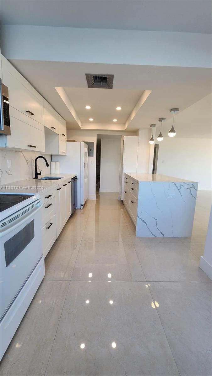 18051 Biscayne Blvd # 1705, Aventura, FL 33160 photo 2