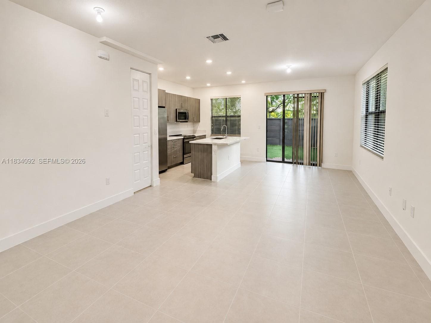 15842 NW 91 Ct # 15842, Miami Lakes, FL 33018 photo 3