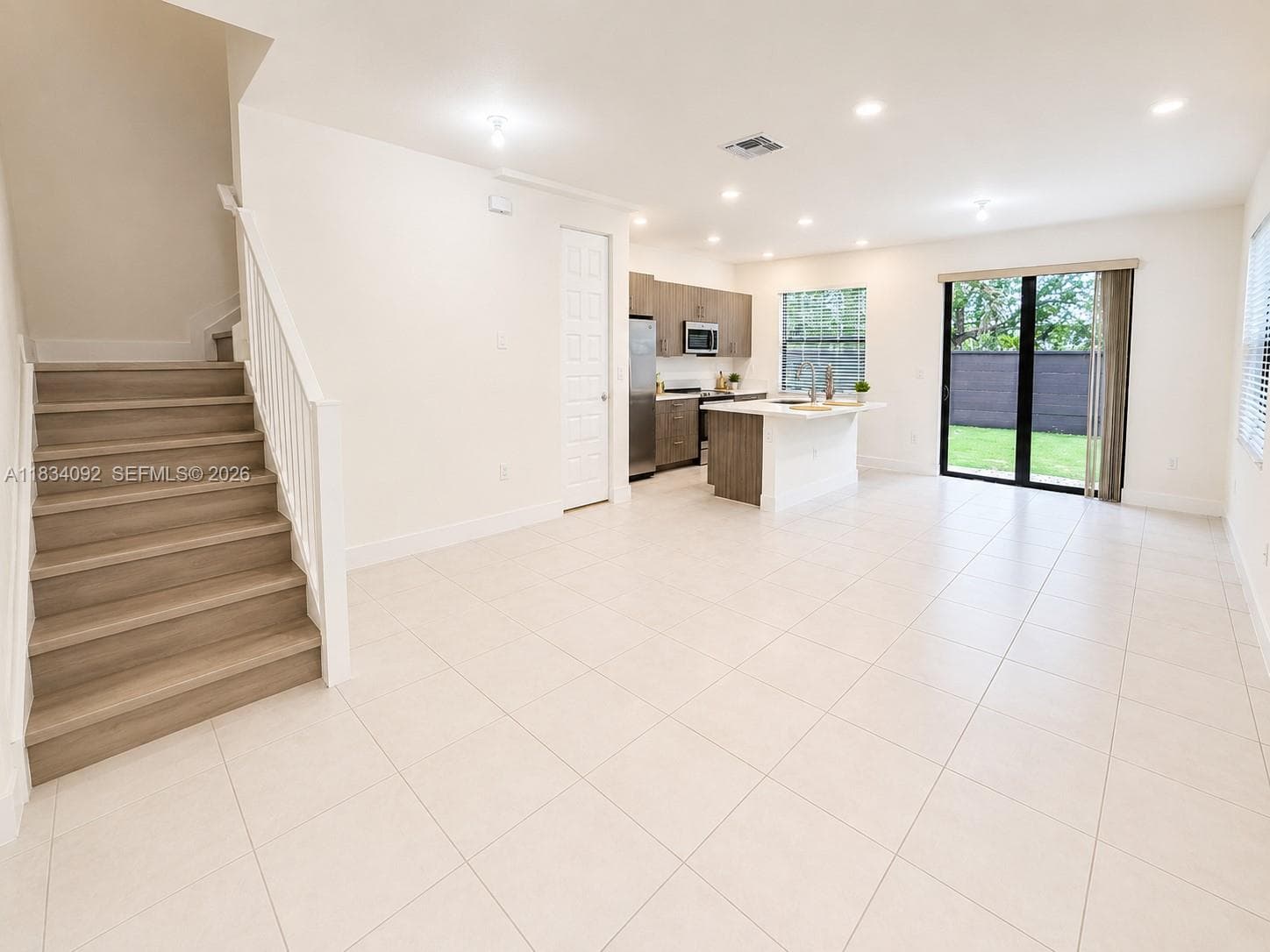 15842 NW 91 Ct # 15842, Miami Lakes, FL 33018 photo 5