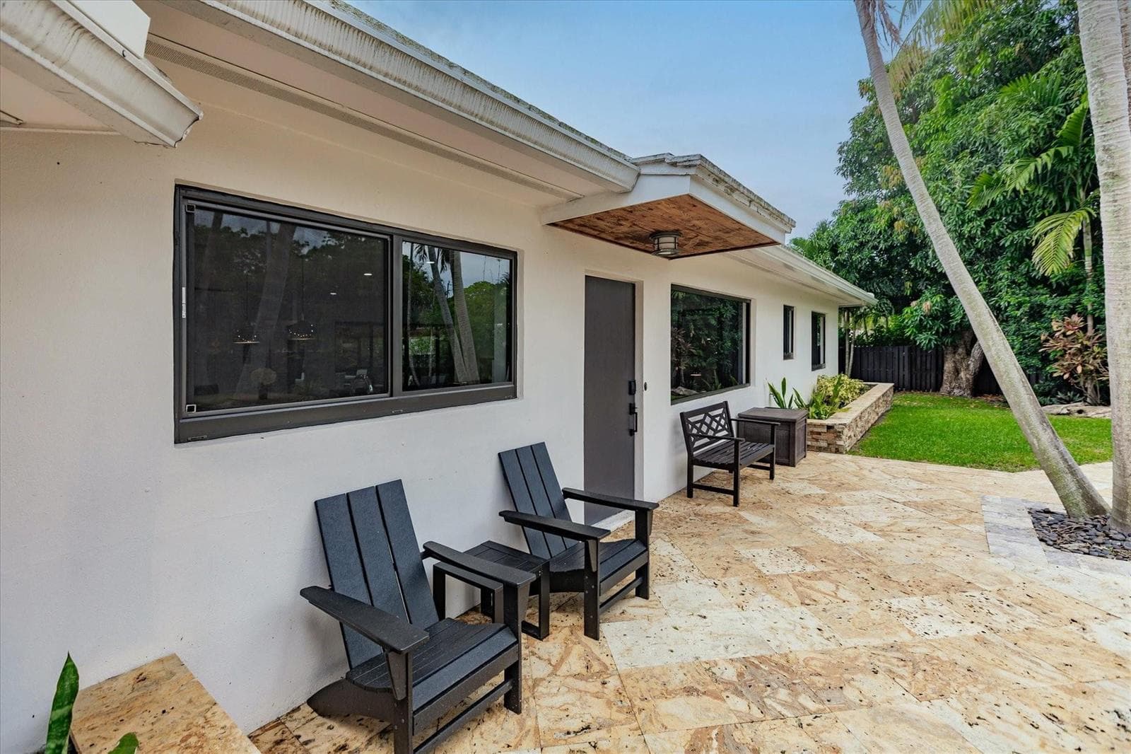 1900 Bayview Drive, Fort Lauderdale, FL 33305 photo 2