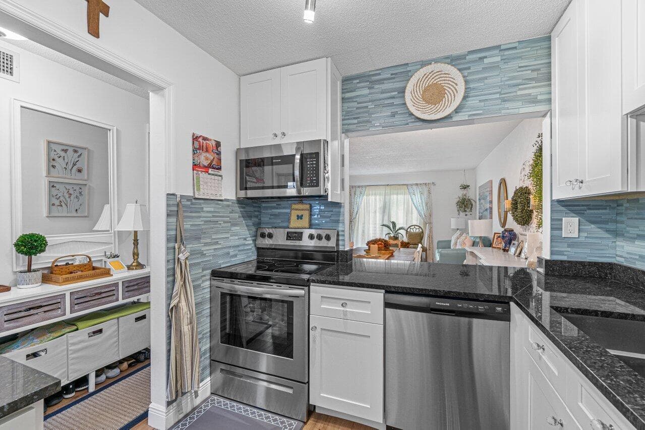 2855 S Garden Drive # 211, Lake Worth, FL 33461 photo 4
