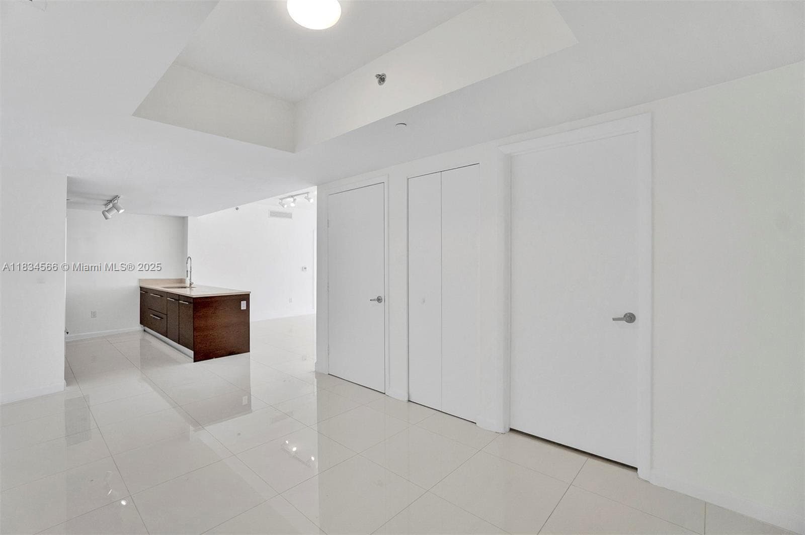 465 Brickell Ave # 4505, Miami, FL 33131 photo 5