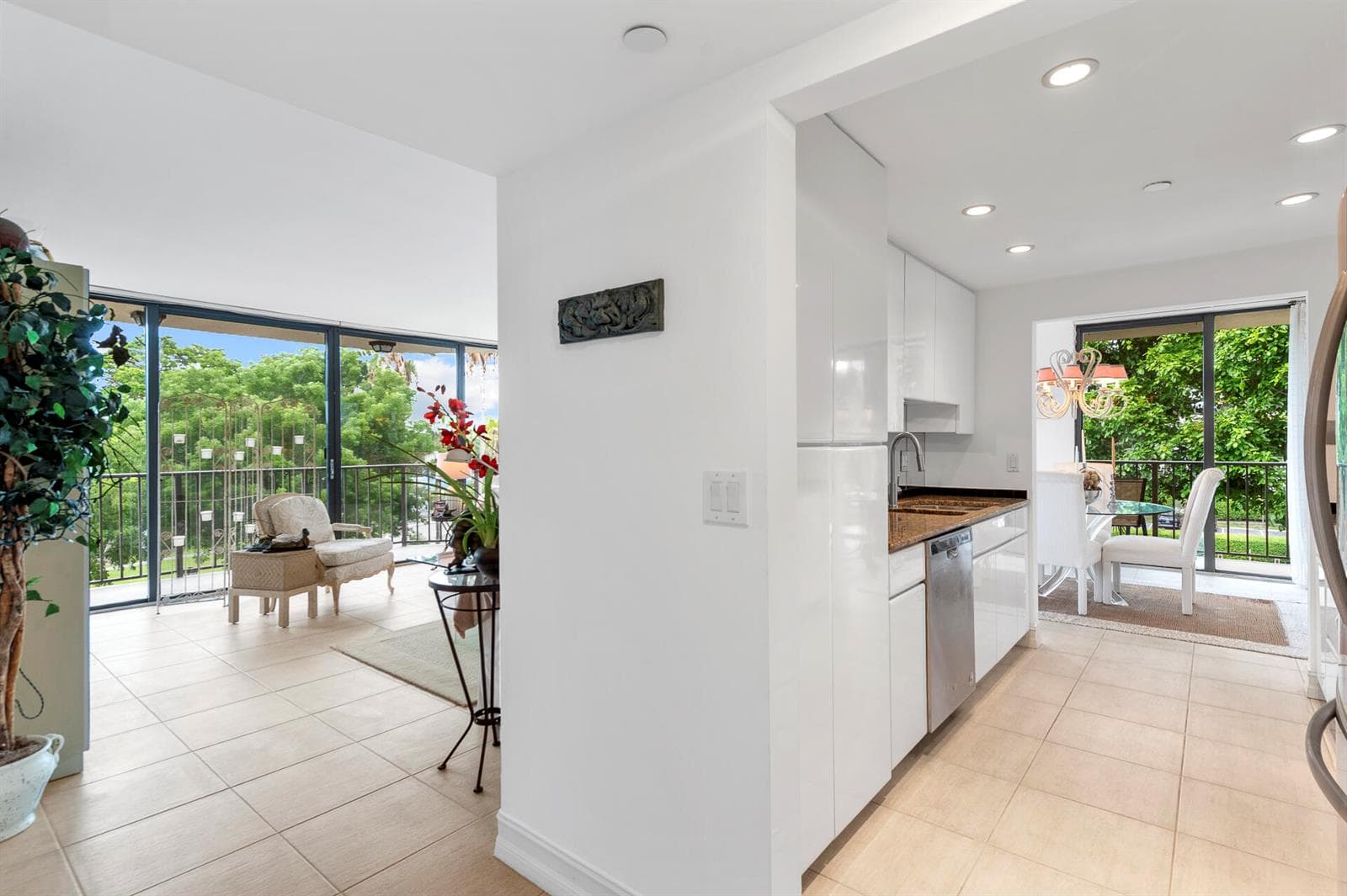 859 Jeffery Street # 401, Boca Raton, FL 33487 photo 3