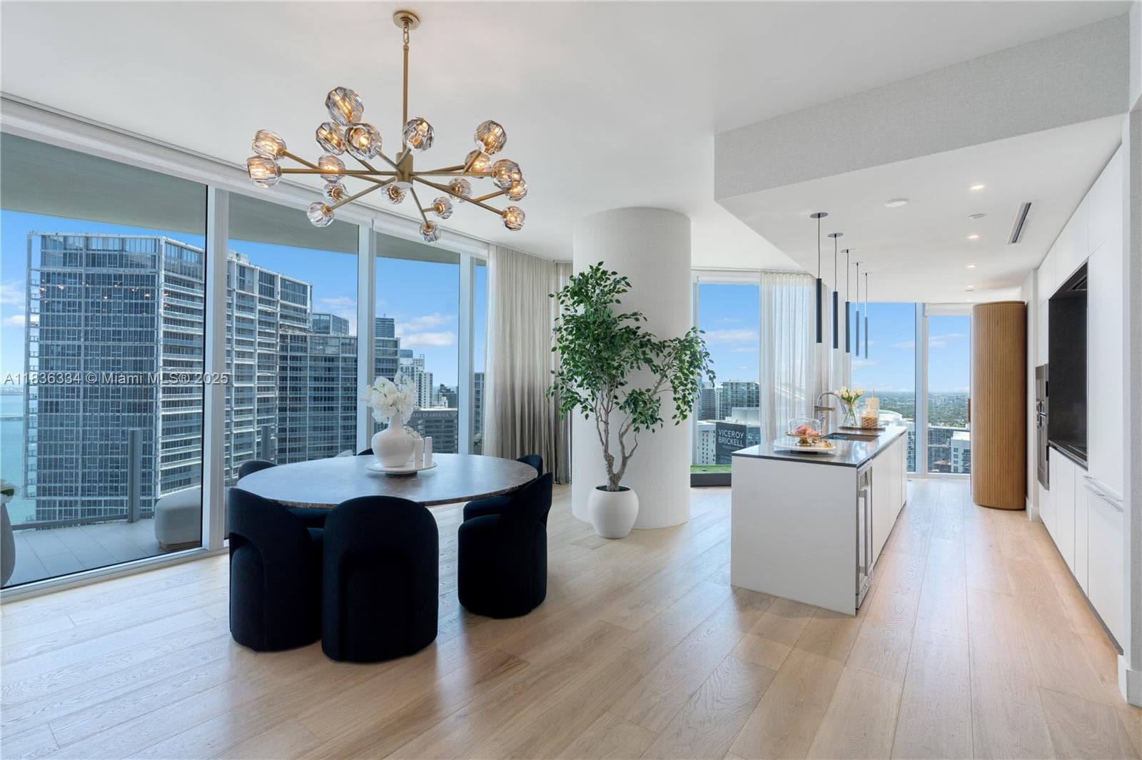 300 Biscayne Blvd way # 4707, Miami, FL 33131 photo 2