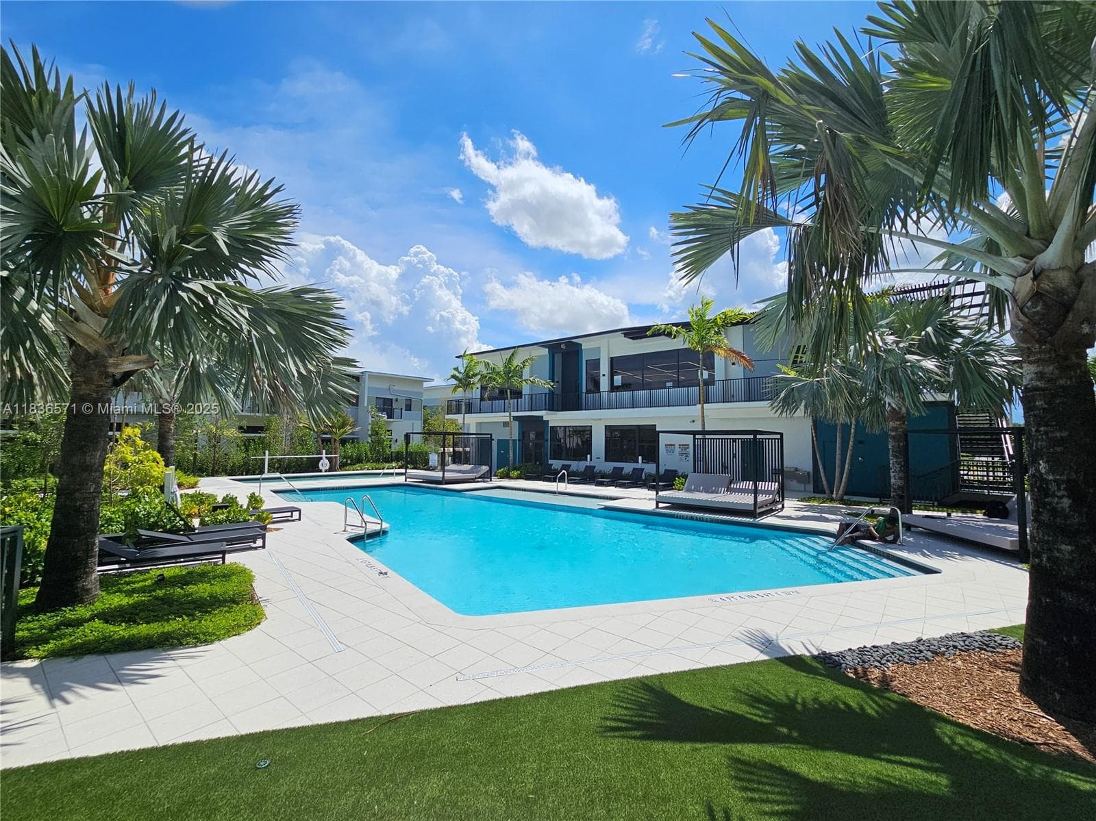 4400 Sunrise Blvd # S2-B, Plantation, FL 33317 photo 2