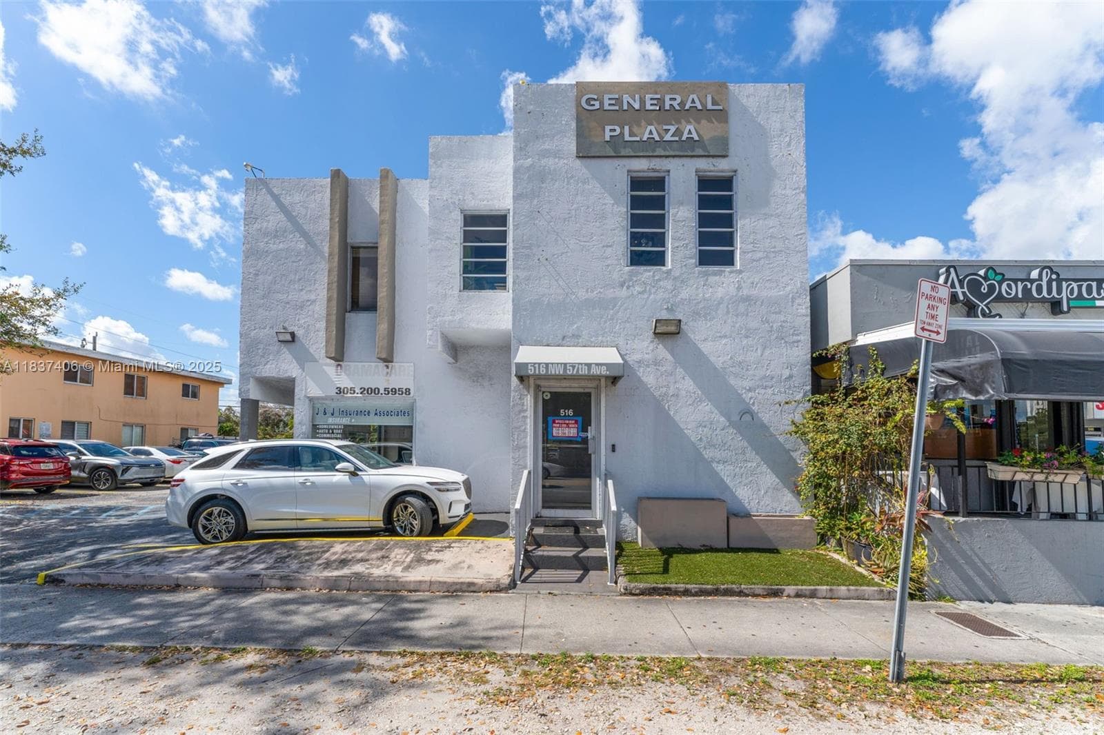 516 NW 57th Ave, Miami, FL 33126 photo 2