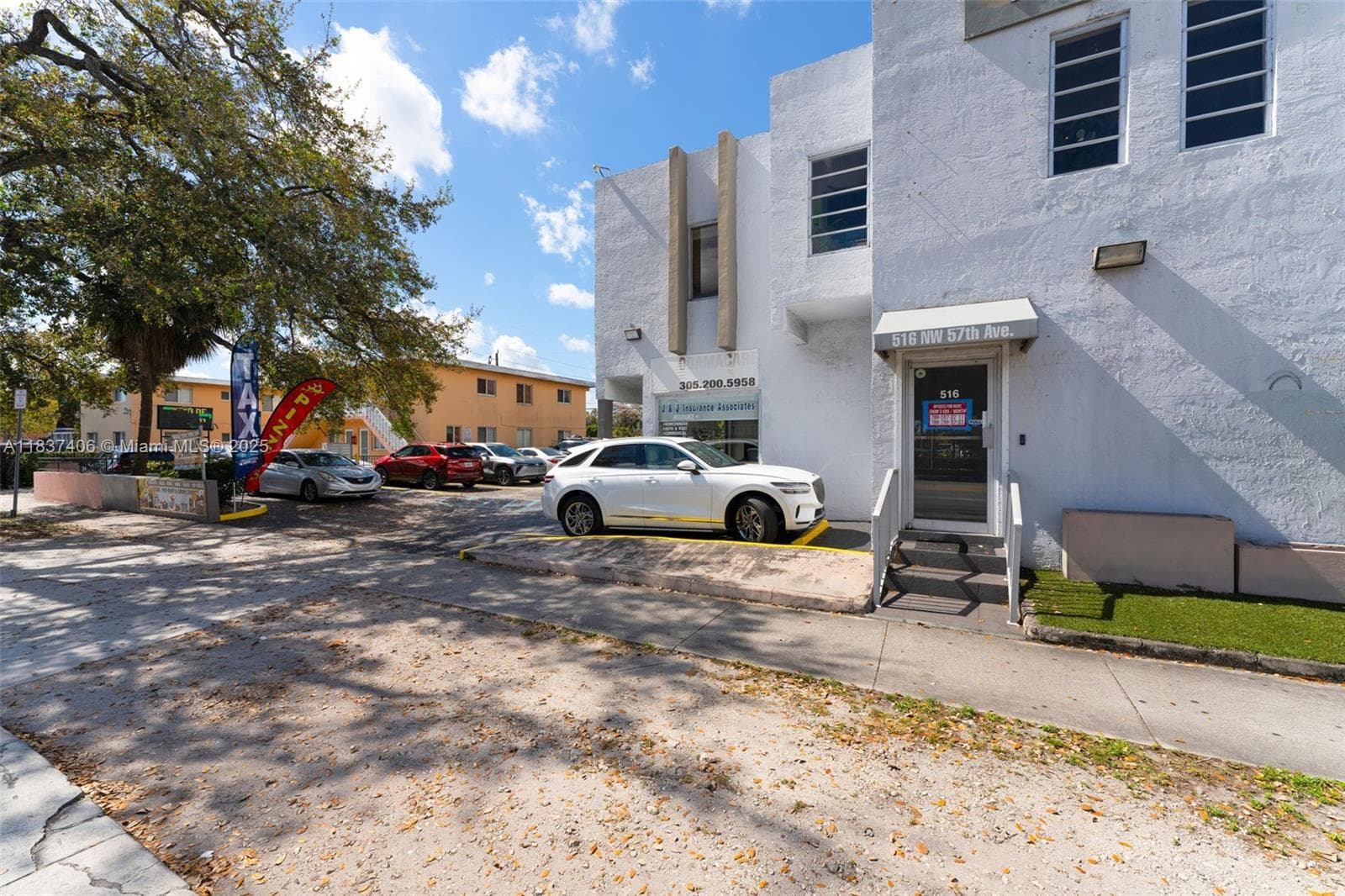 516 NW 57th Ave, Miami, FL 33126 photo 5