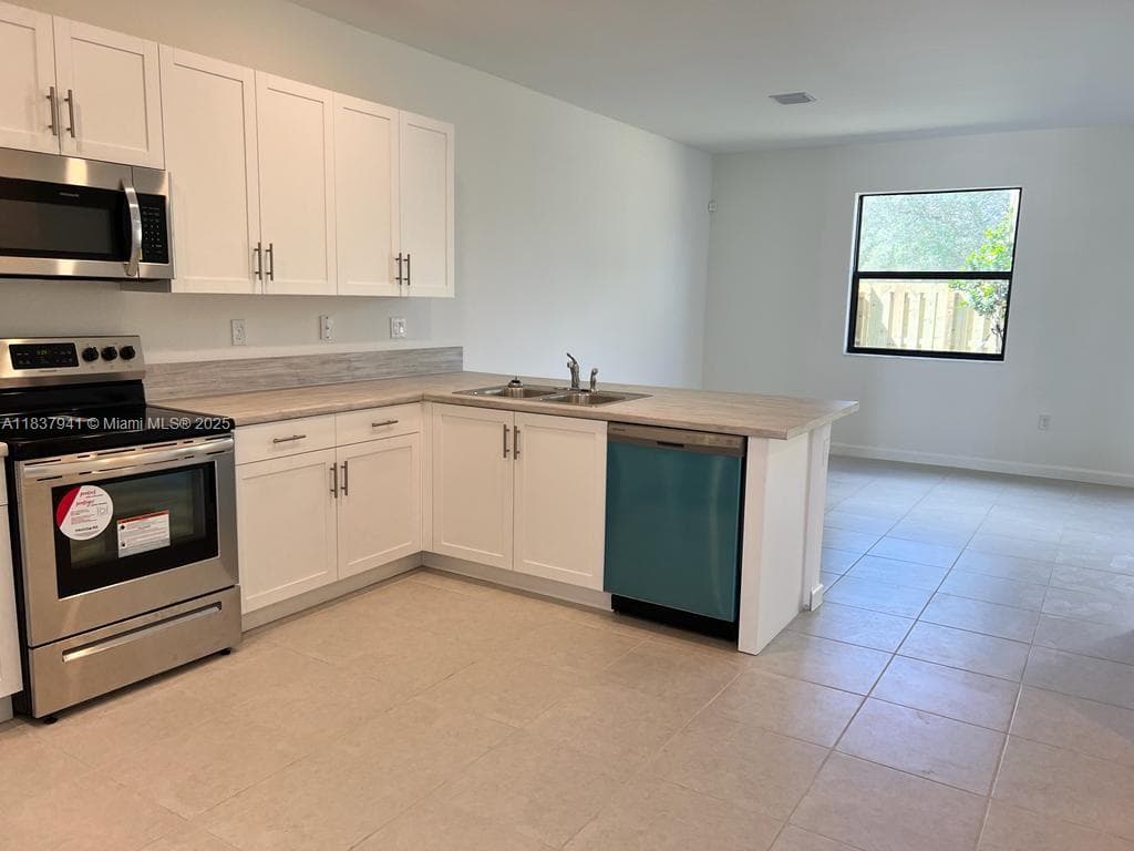 24480 SW 119th Pl, Homestead, FL 33032 photo 4
