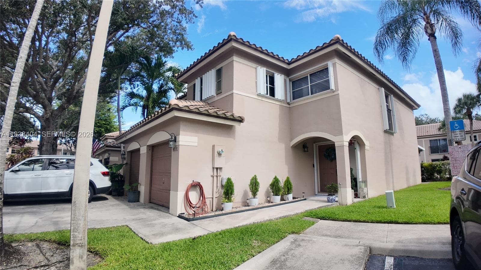 9715 NW 23rd Ct, Pembroke Pines, FL 33024 photo 2
