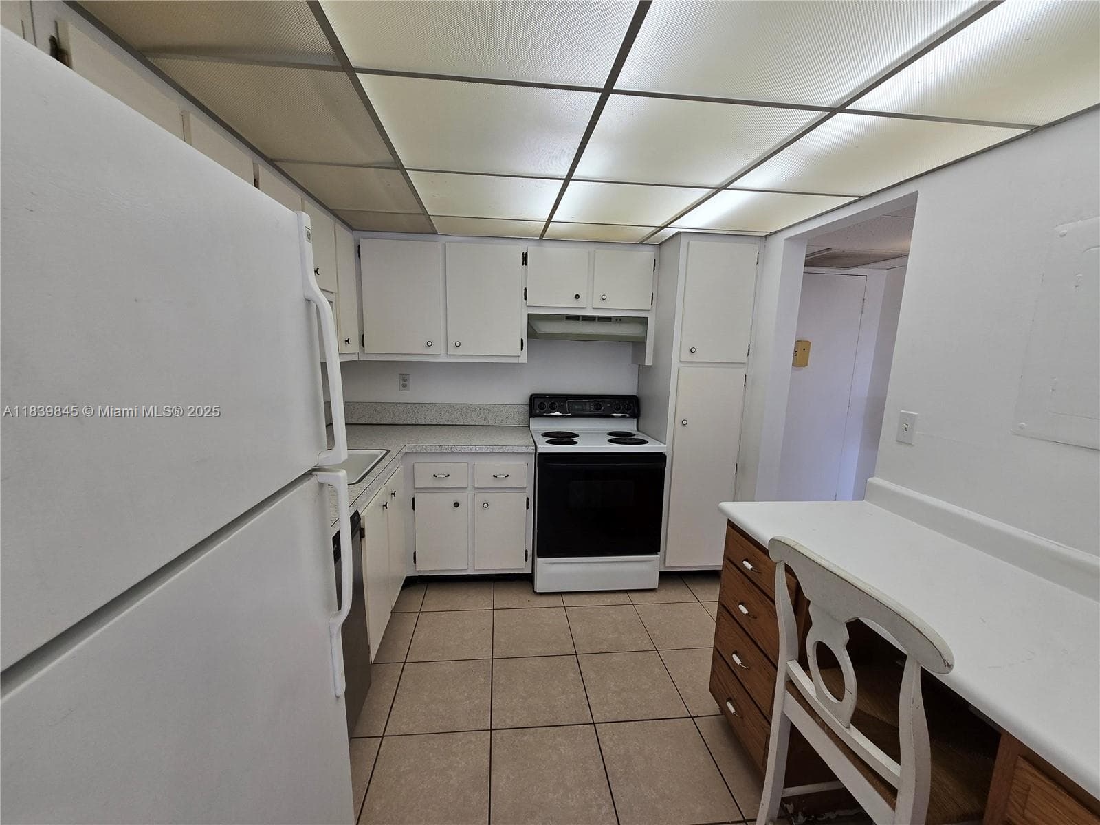 2731 Taft St # 102, Hollywood, FL 33020 photo 2
