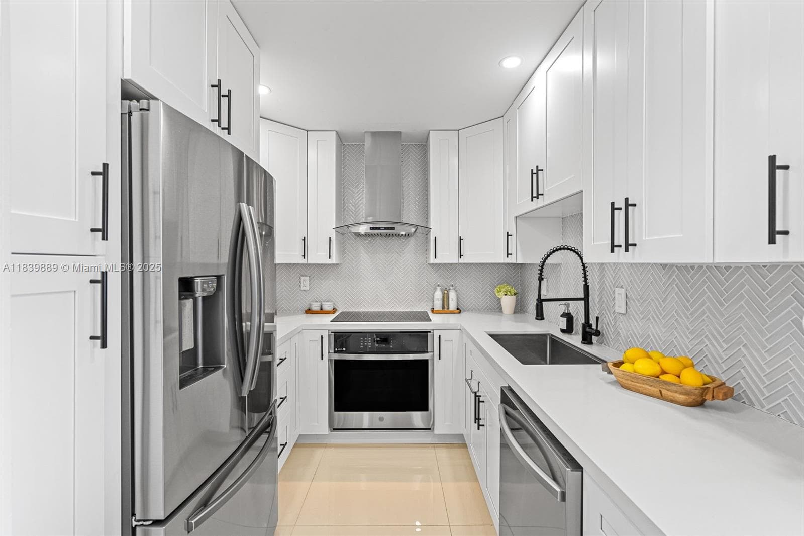 20379 W Country Club Dr # PH38, Aventura, FL 33180 photo 5