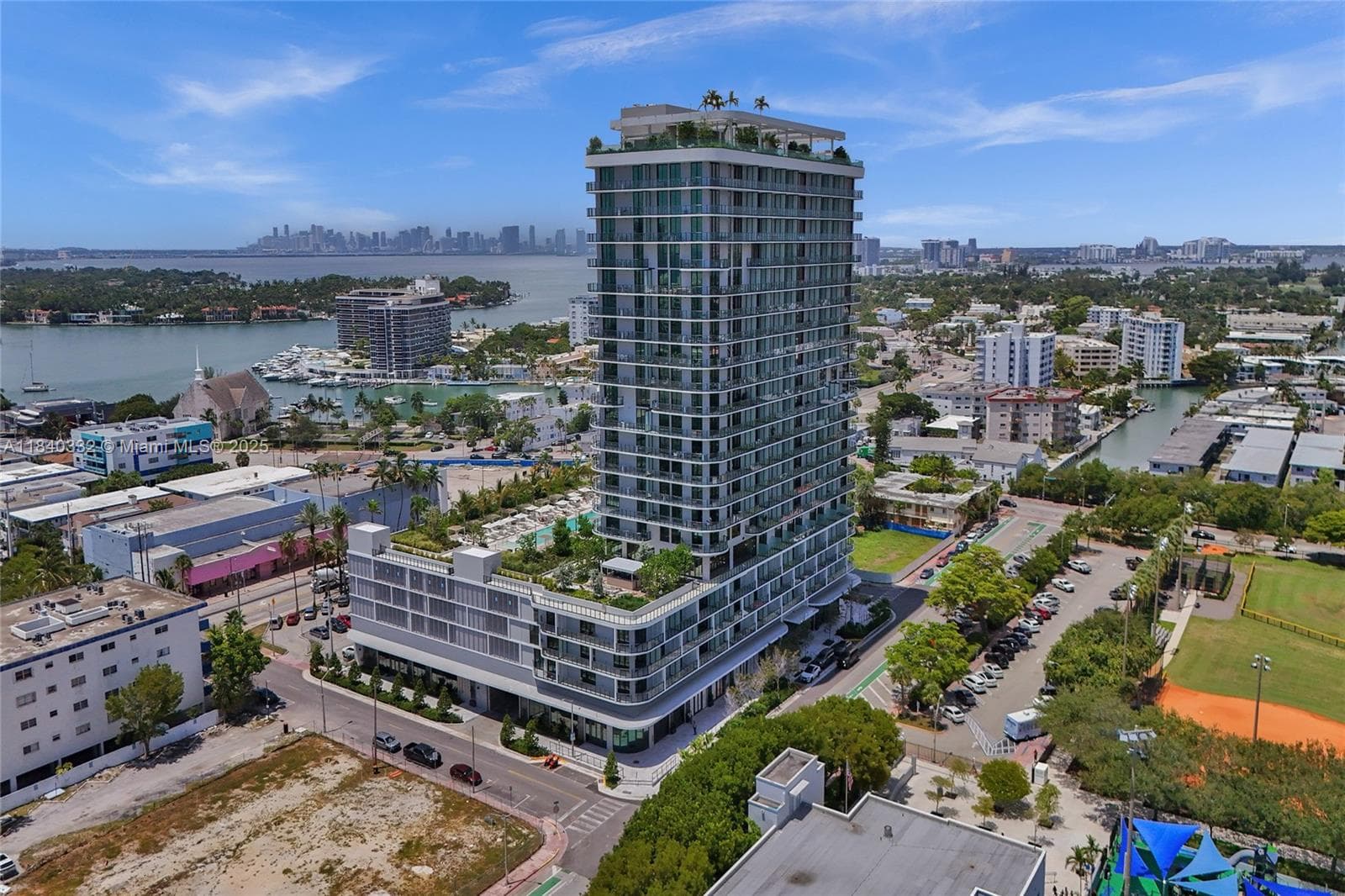 580 72nd St # 1208, Miami Beach, FL 33141 photo 3