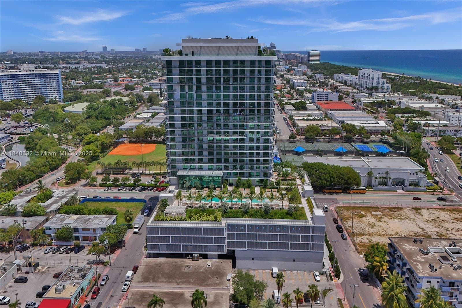 580 72nd St # 1208, Miami Beach, FL 33141 photo 4