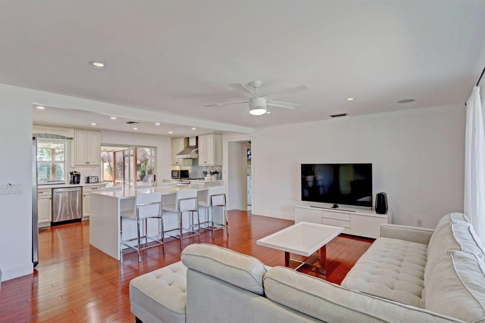 7115 Venetian Way, West Palm Beach, FL 33406 photo 3