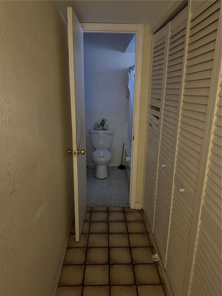 5111 W Oakland Park Boulevard # 307, Lauderdale Lakes, FL 33313 photo 5