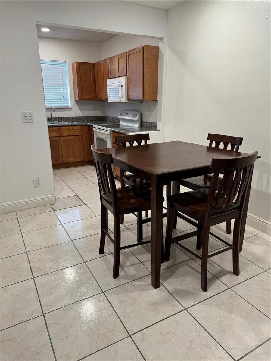 2452 Taylor Street # 204, Hollywood, FL 33020 photo 4