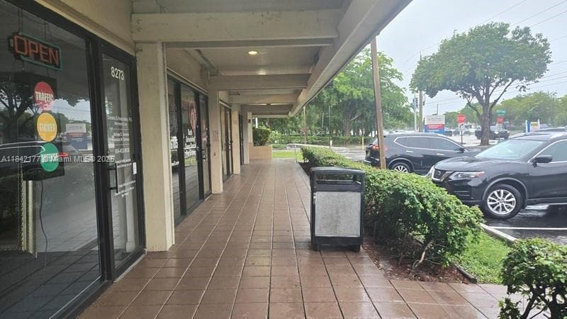 8275 W Broward Blvd, Plantation, FL 33324 photo 3