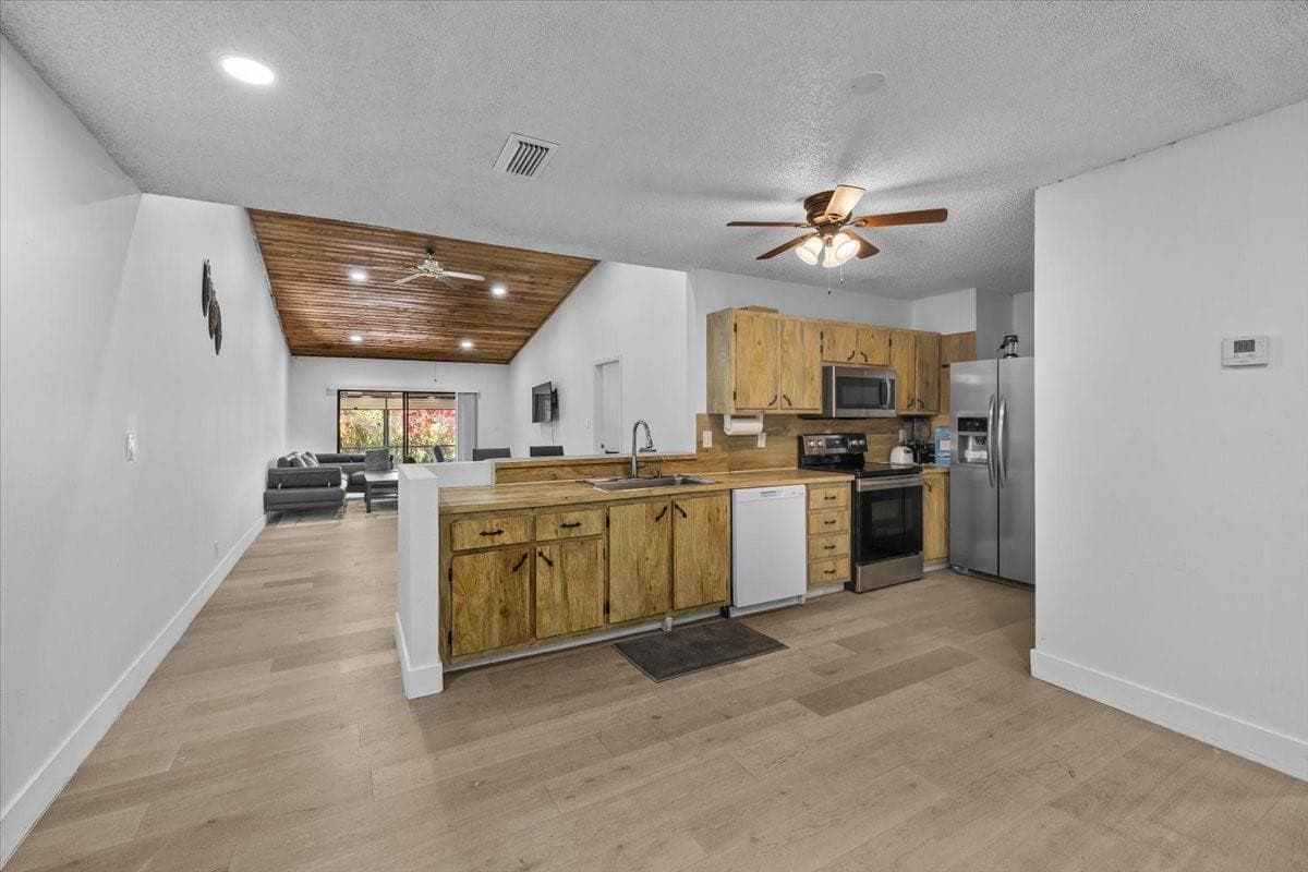 8337 NW 37th Place # 8337, Sunrise, FL 33351 photo 3