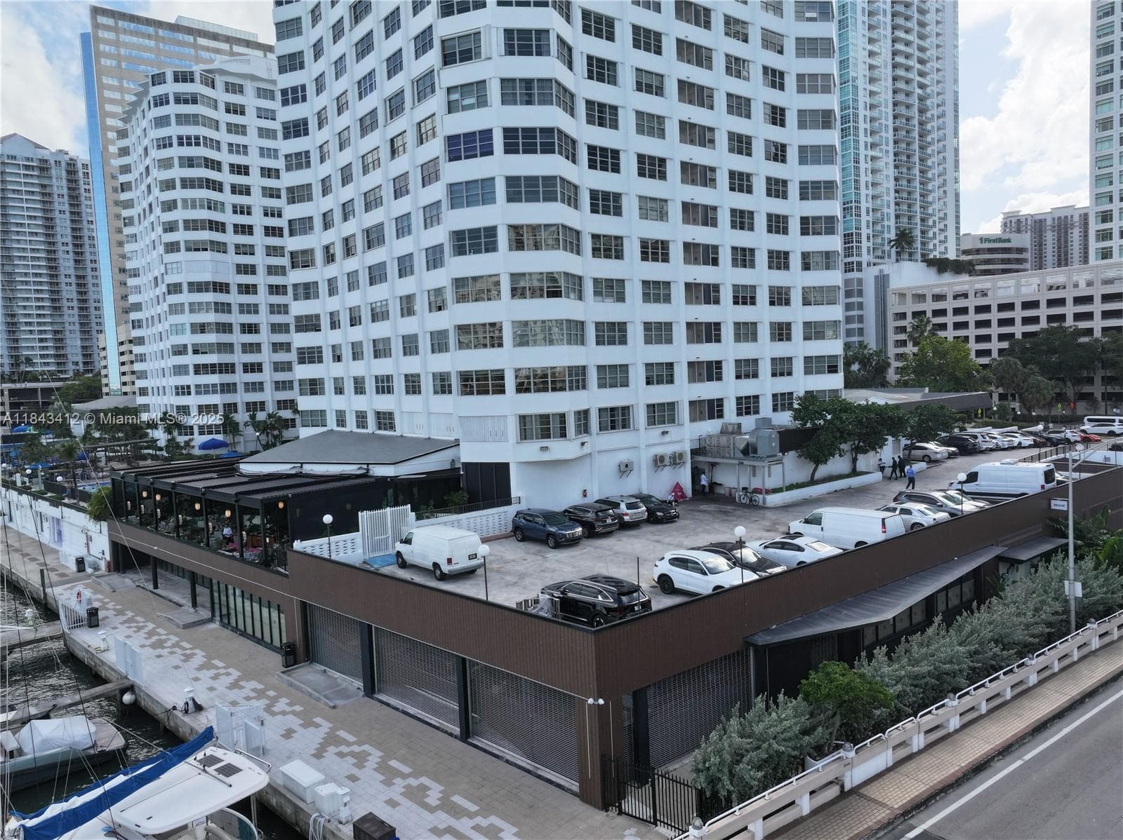 801 Brickell Bay Dr # 4C041, Miami, FL 33131 photo 5
