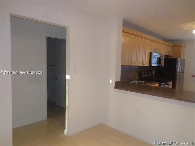 2276 SW 81st Ave # 2276, Miramar, FL 33025 photo 2