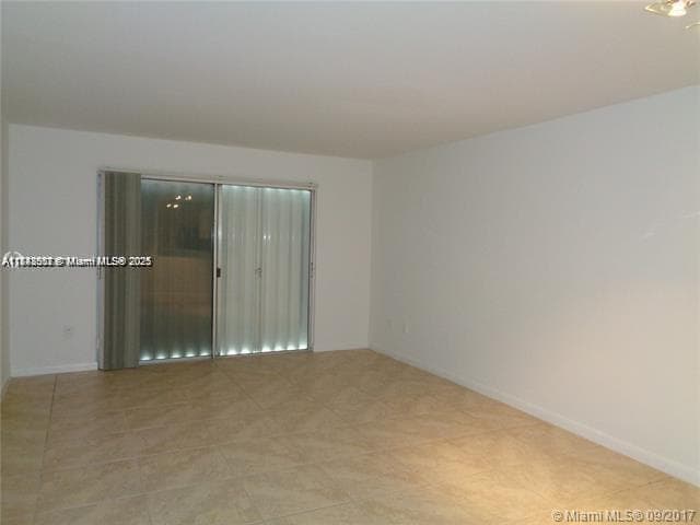 15205 NE 6th Ave # D212, Miami, FL 33162 photo 4