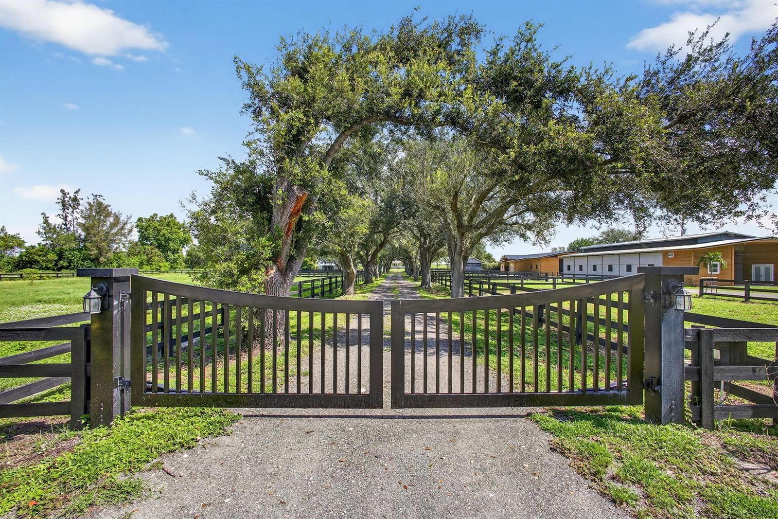 16229 Rustic Rd Road, Wellington, FL 33470 photo 2