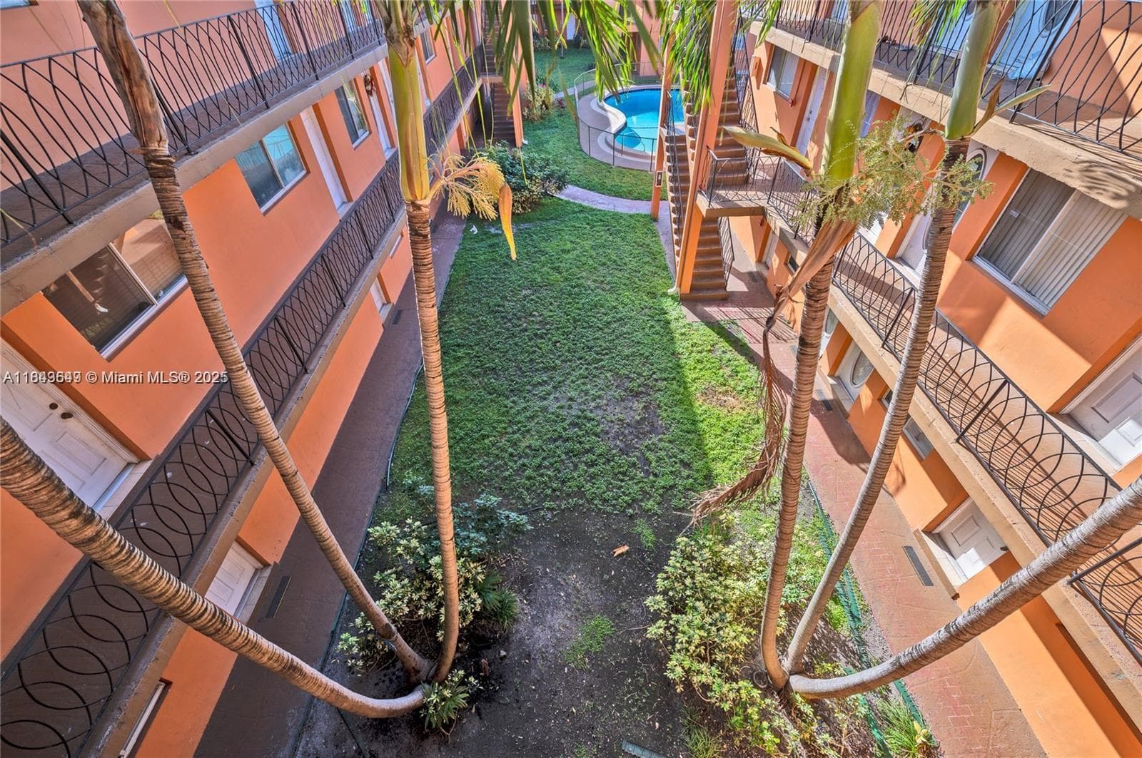 2330 NW 11th St # 47, Miami, FL 33125 photo 4