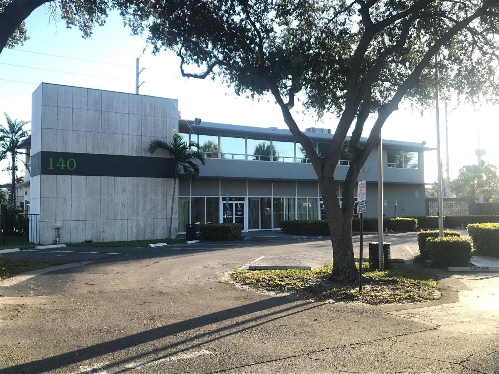 140 S Federal Highway, Dania Beach, FL 33004