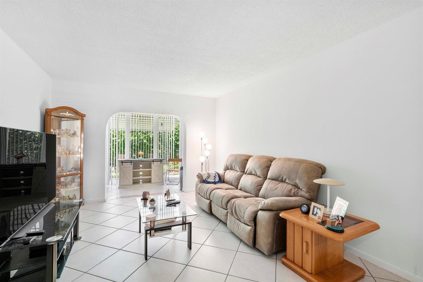 1115 Lake Terrace # 111, Boynton Beach, FL 33426 photo 2