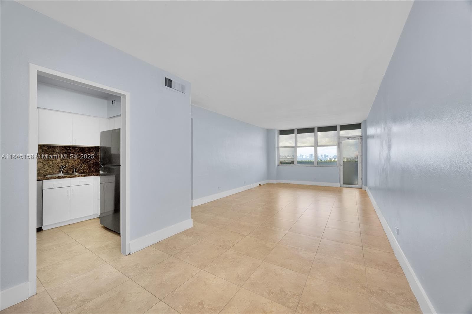 7441 Wayne Ave # 15E, Miami Beach, FL 33141 photo 3