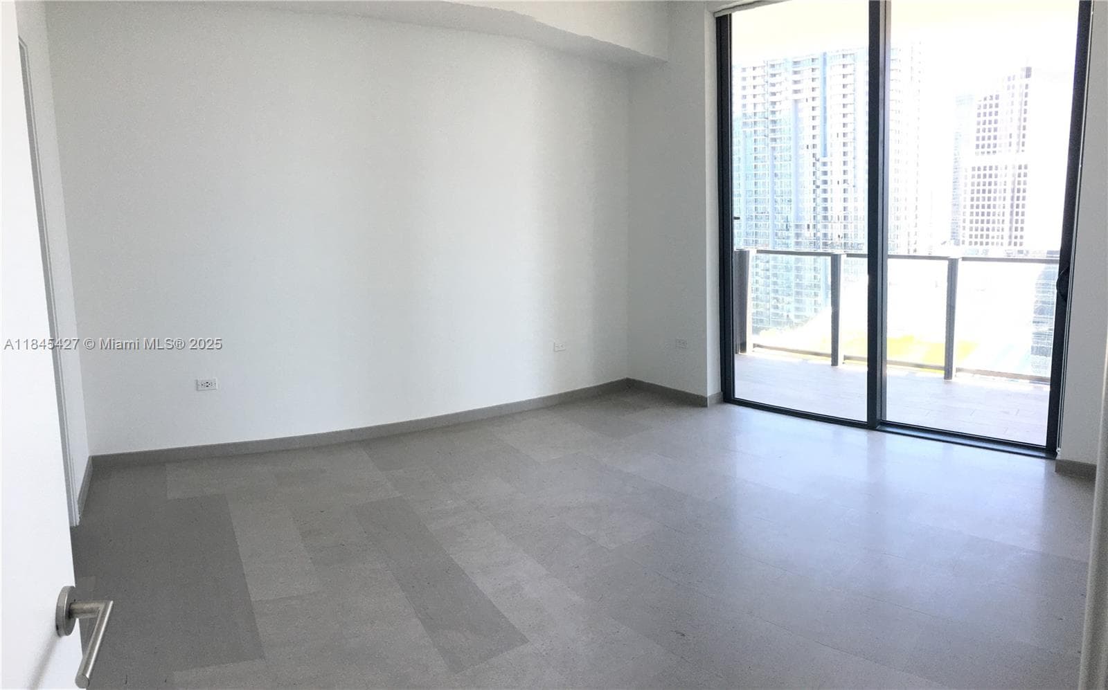 88 SW 7th St # 2305, Miami, FL 33130 photo 5
