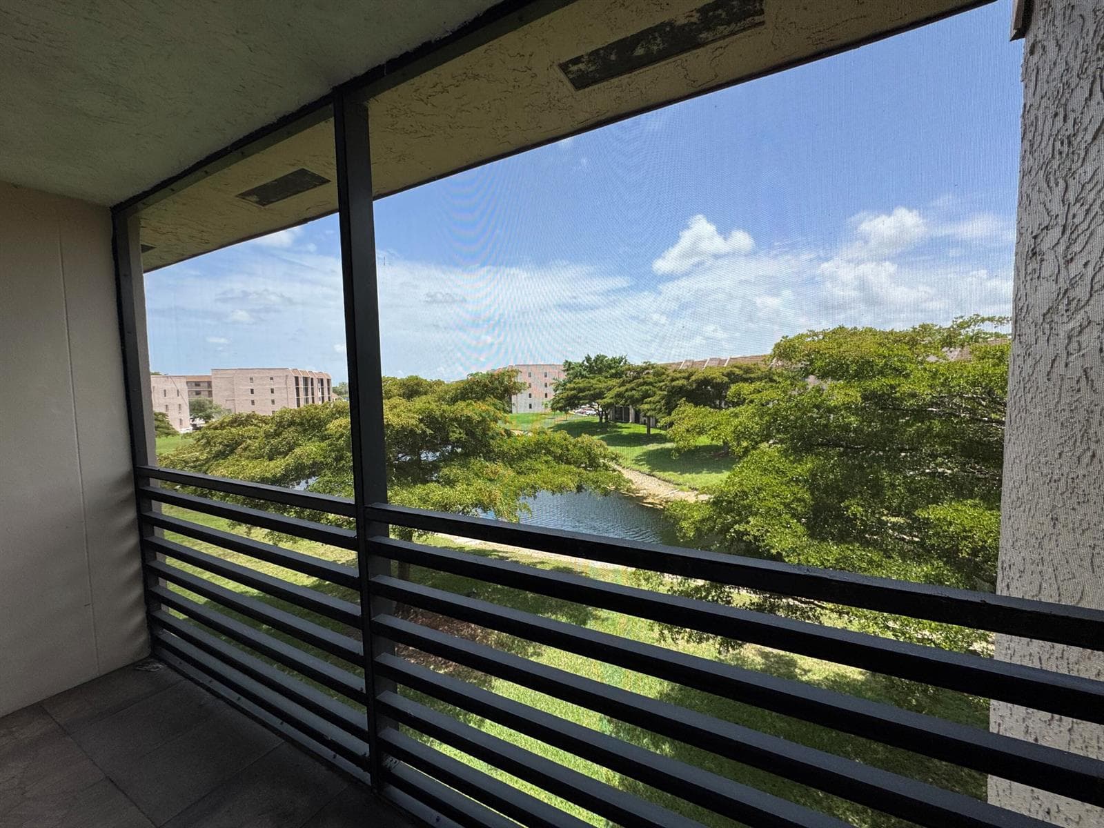 10304 Sunrise Lakes Blvd # 312, Sunrise, FL 33322 photo 2