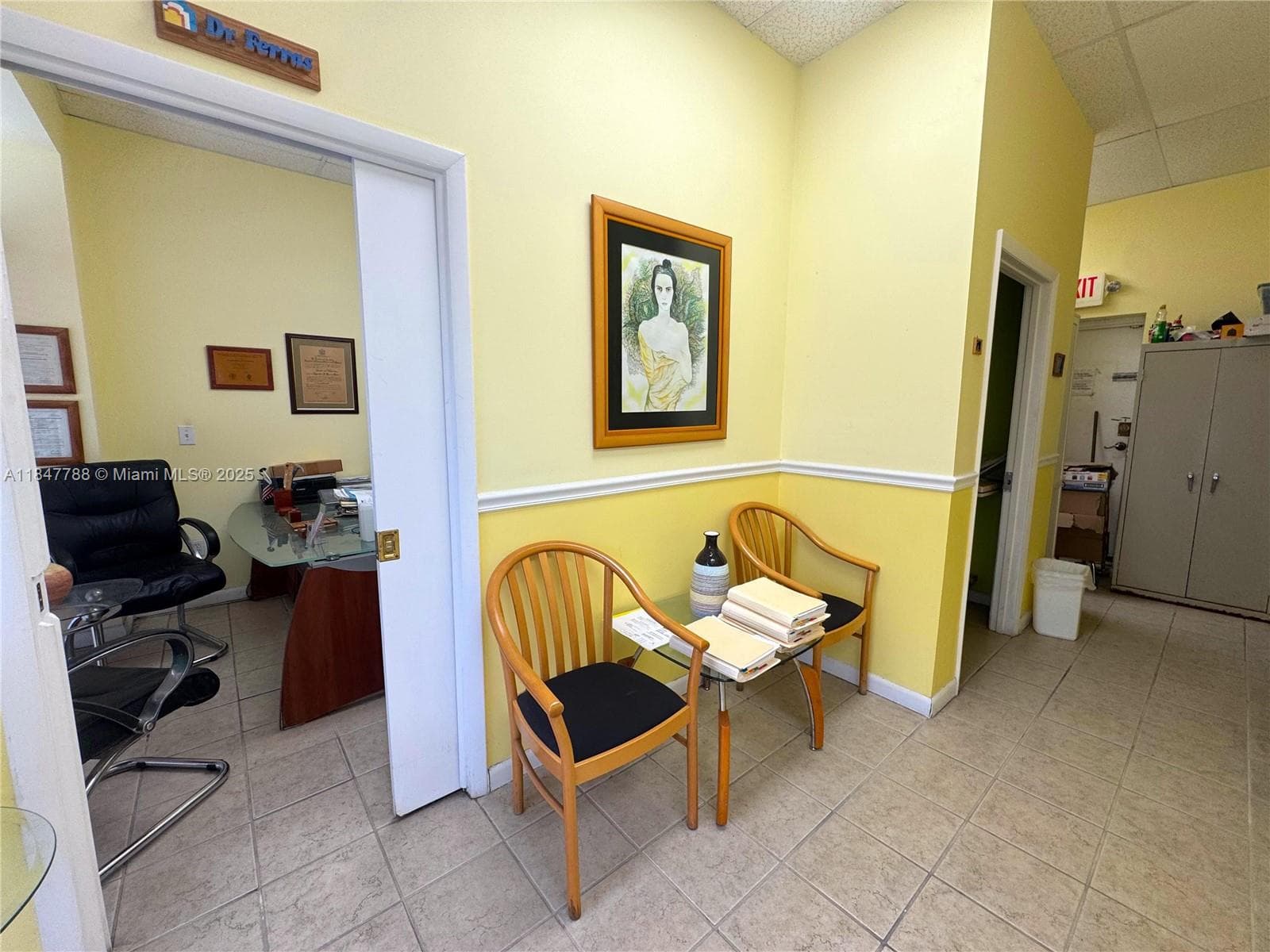 1058 SW 1st St, Miami, FL 33130 photo 5