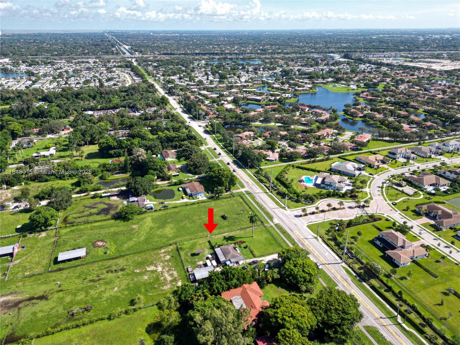 1921 SW 112th Ave, Davie, FL 33325 photo 2