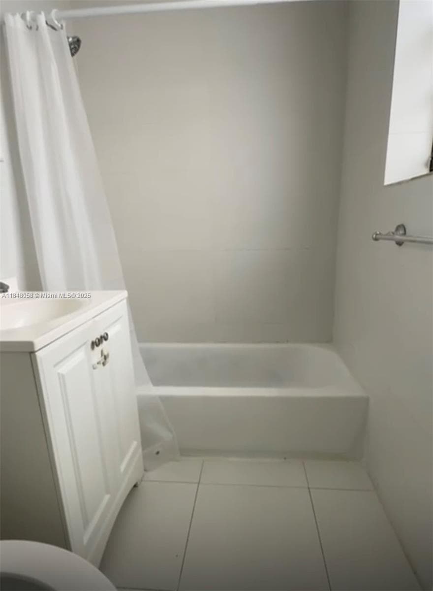 1611 Pennsylvania # 12A, Miami Beach, FL 33139 photo 2