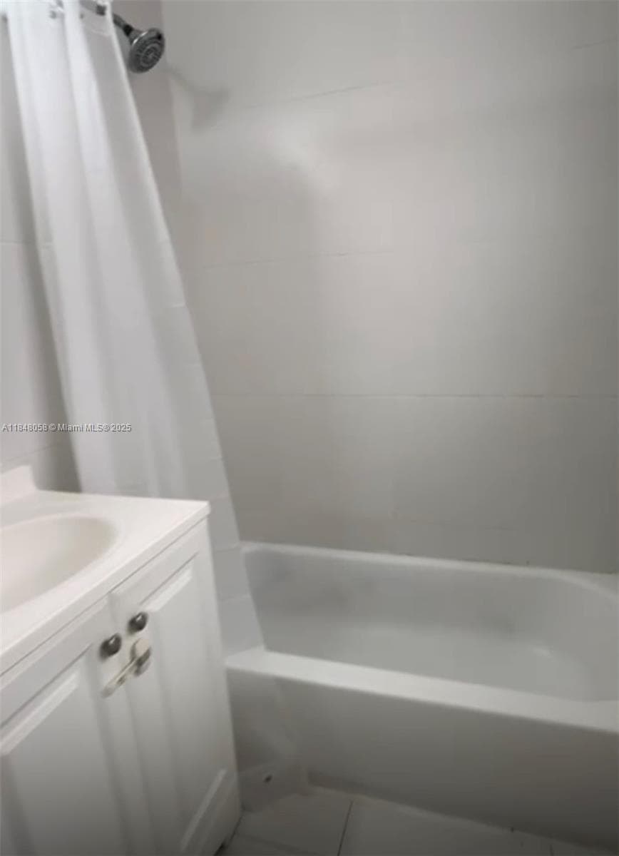1611 Pennsylvania # 12A, Miami Beach, FL 33139 photo 3