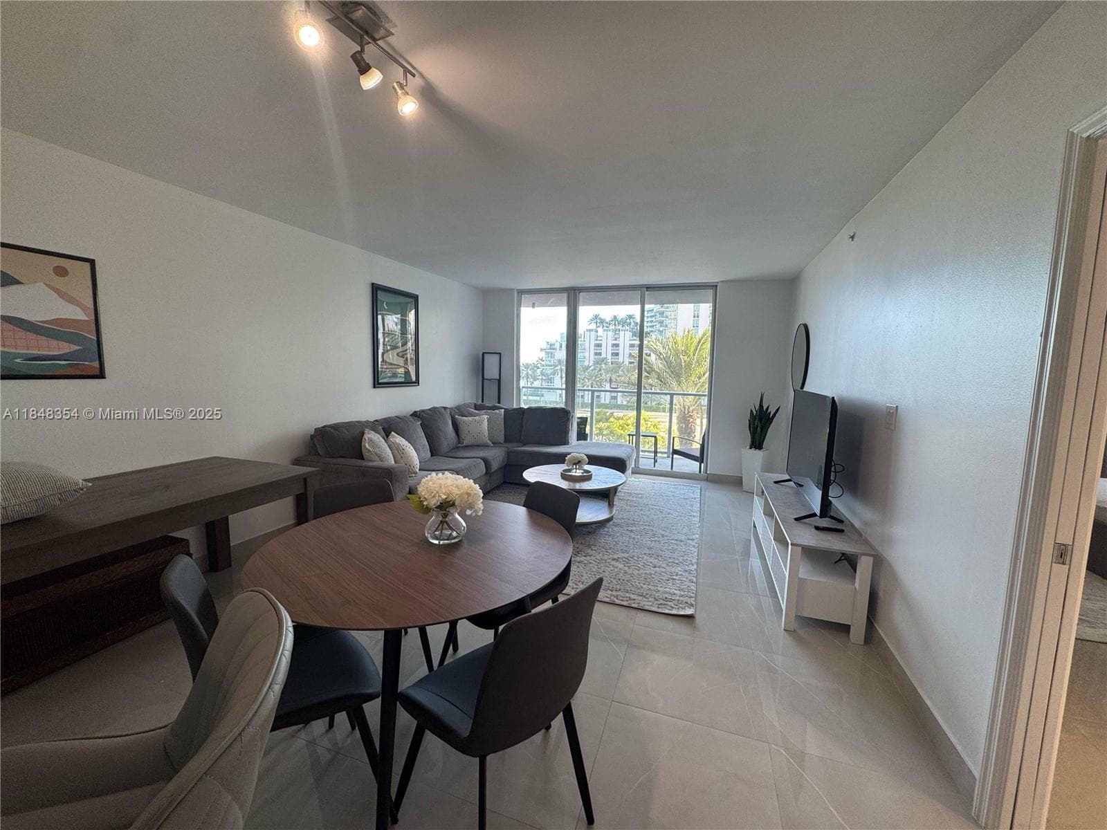 1155 Brickell Bay Dr # 307, Miami, FL 33131 photo 5