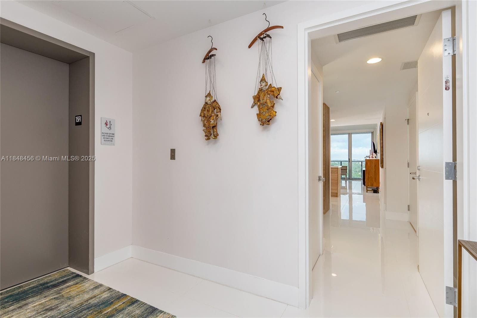 16385 Biscayne Blvd # 1503 +2Parking, North Miami Beach, FL 33160 photo 4