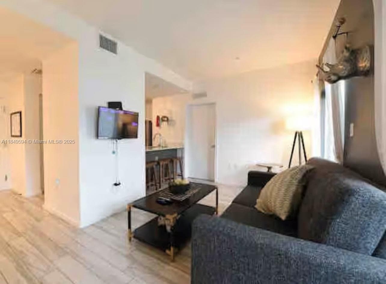 481 NE 29th St # 705, Miami, FL 33137 photo 2