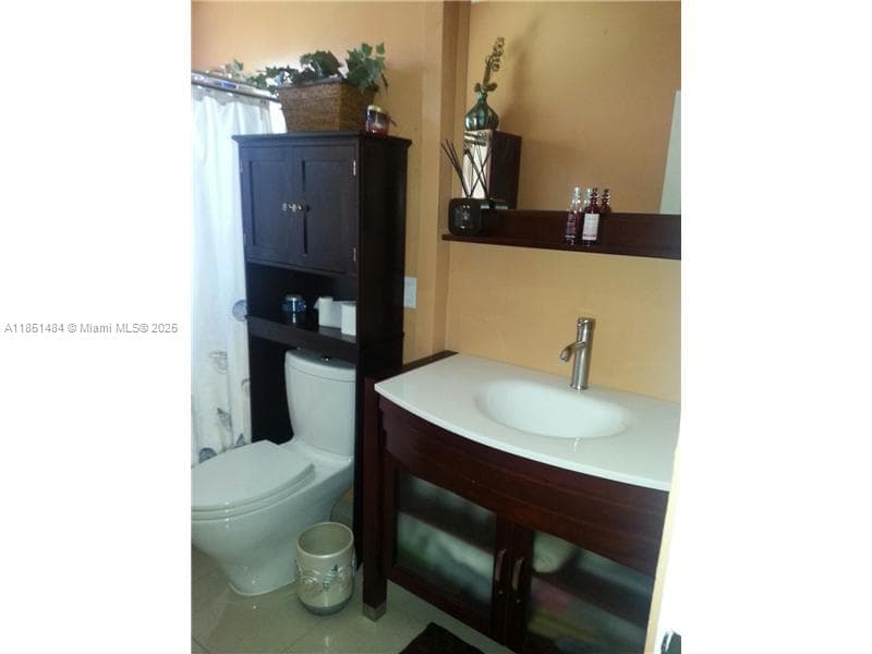 321 NW 13th Ave, Miami, FL 33125 photo 5