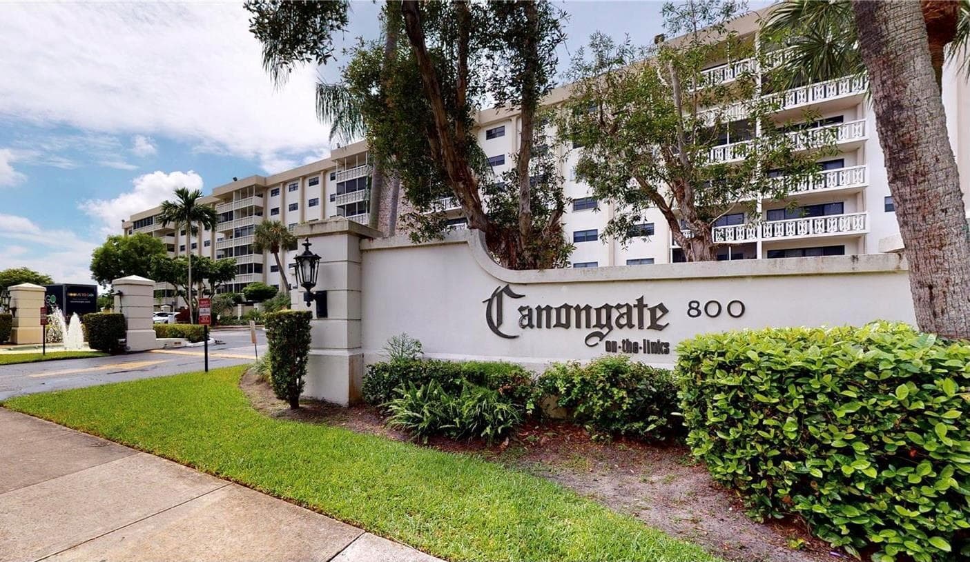 800 NE 195th Street # 307, Miami, FL 33179 photo 2