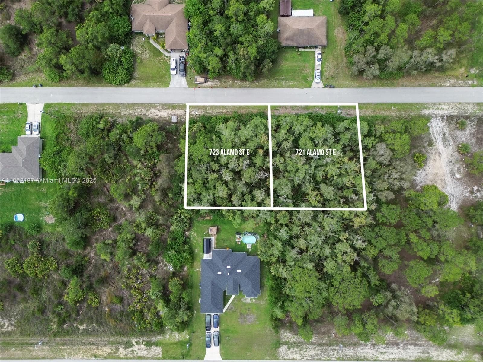 723 Alamo ST E, Lehigh Acres, FL 33974