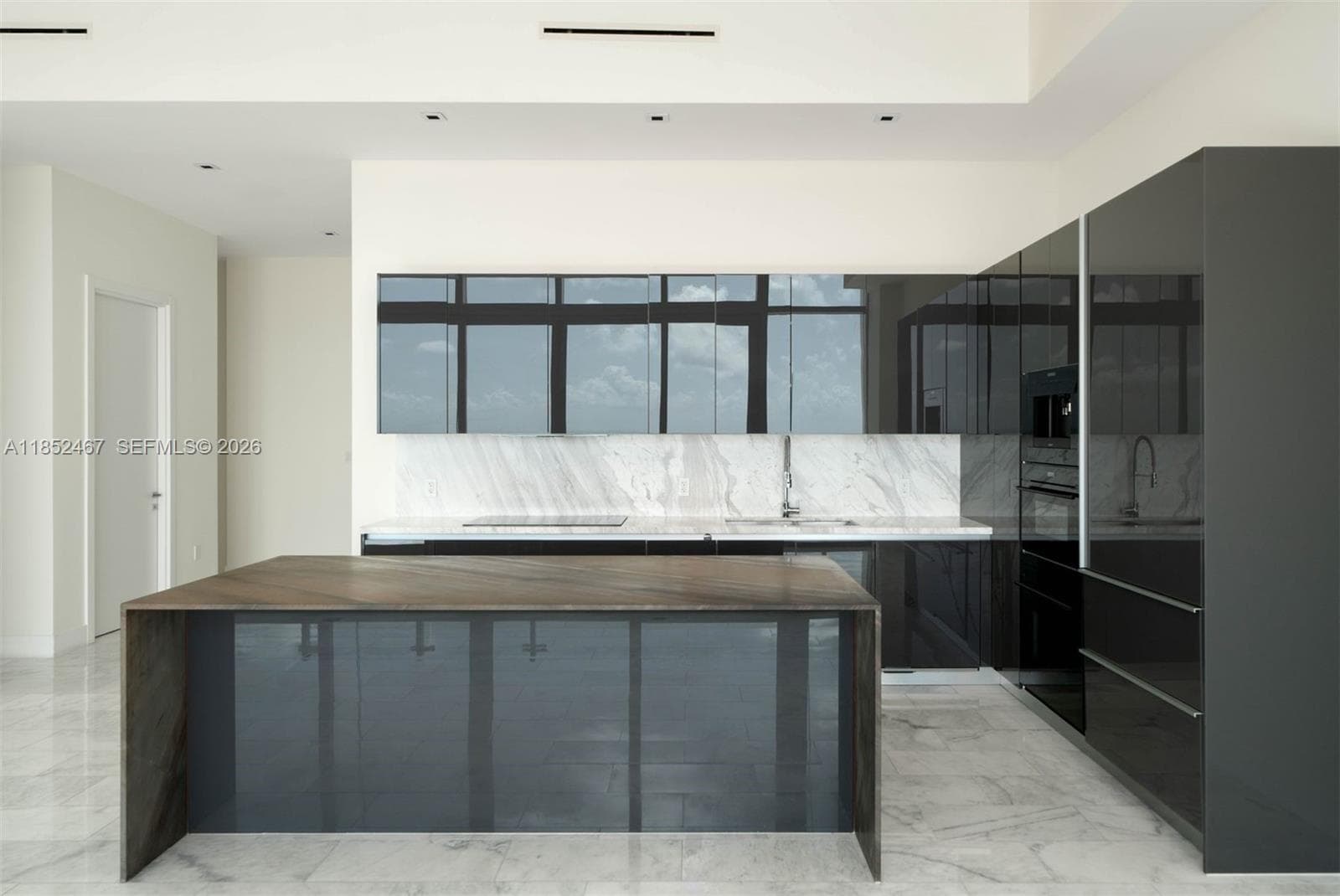 1451 Brickell Ave # 5302, Miami, FL 33131 photo 5