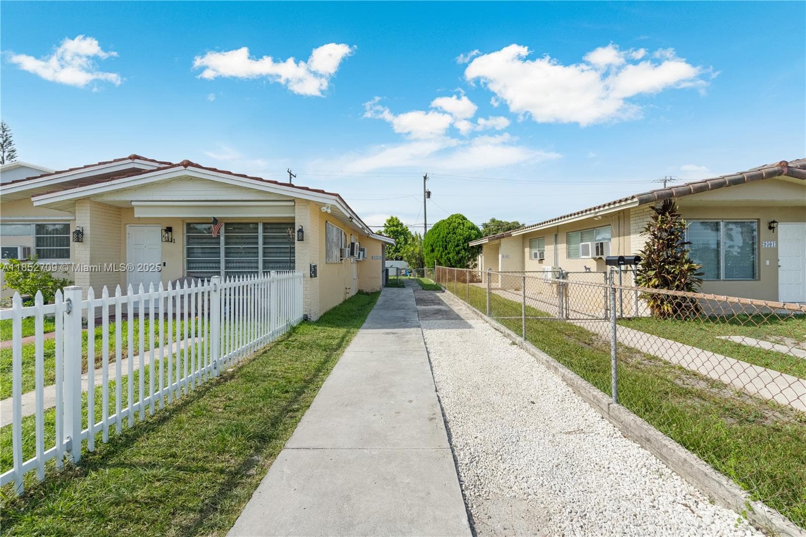 9311 SW 37th St, Miami, FL 33165 photo 4