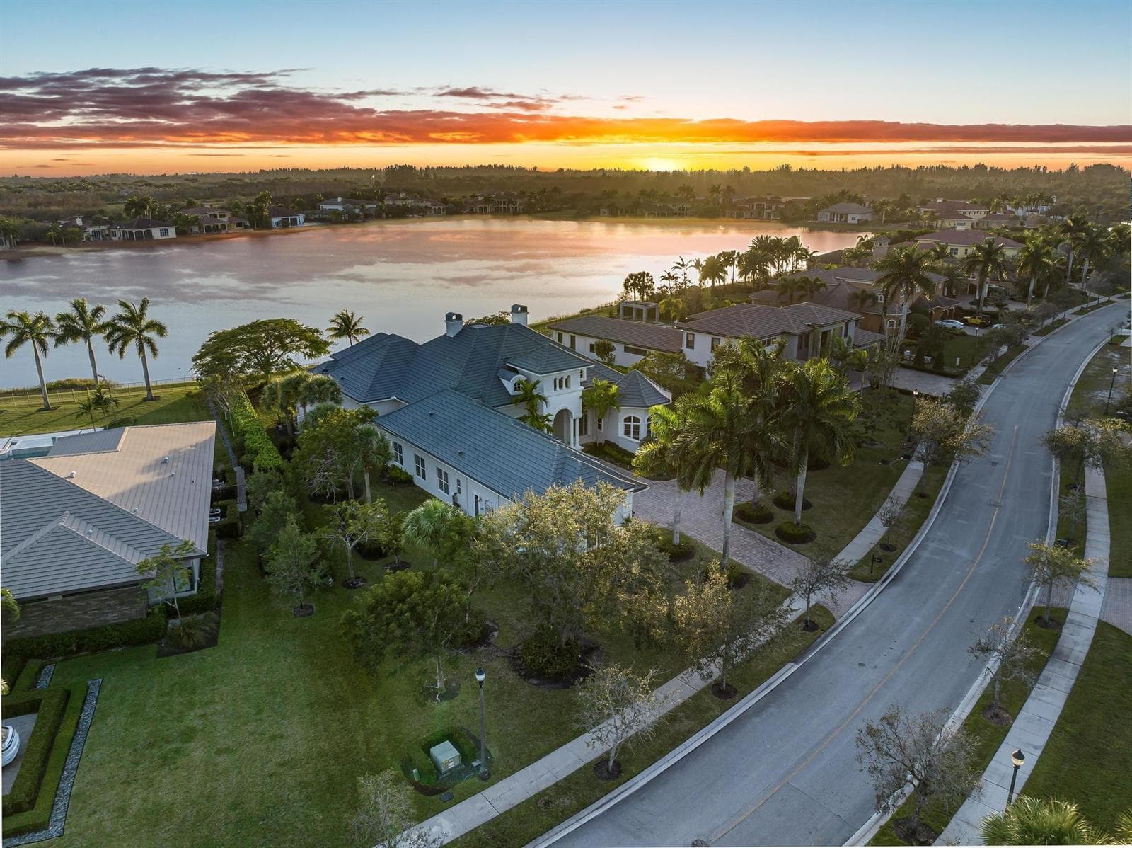 3111 Lake Ridge Lane, Weston, FL 33332 photo 2