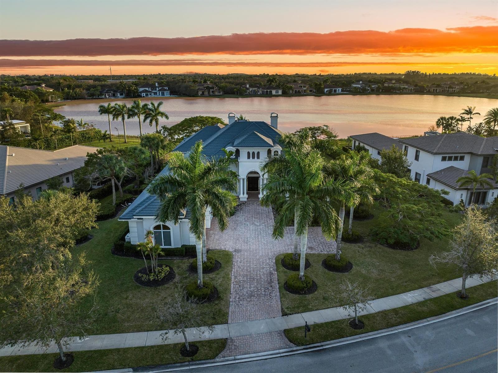 3111 Lake Ridge Lane, Weston, FL 33332