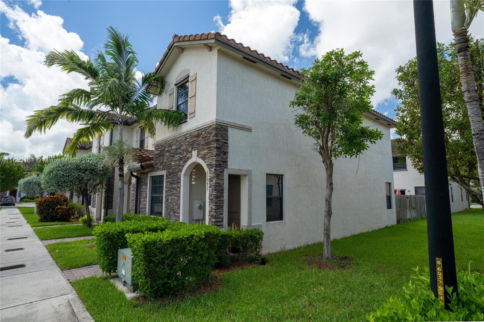 11571 SW 248th Ln, Homestead, FL 33032 photo 3