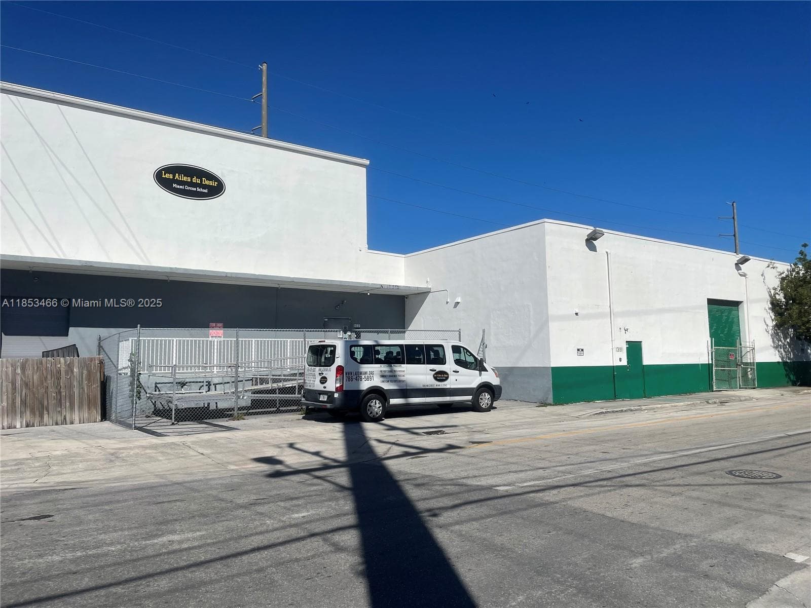 1395 NW 22nd St, Miami, FL 33142 photo 3