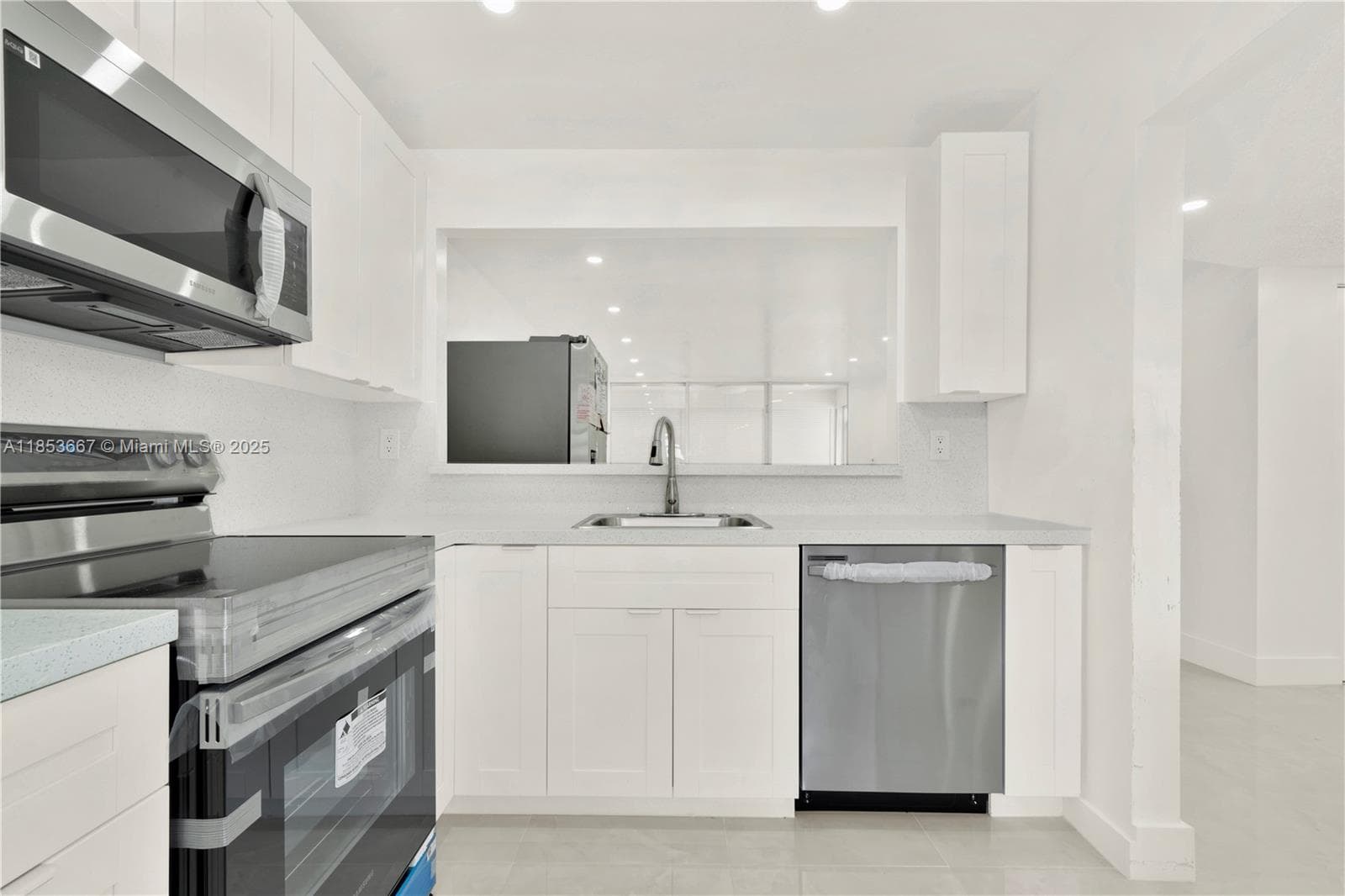8320 Sands Point Blvd # M107, Tamarac, FL 33321 photo 2